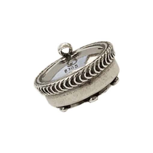 Alternative view of Holland button large, oxidized cast