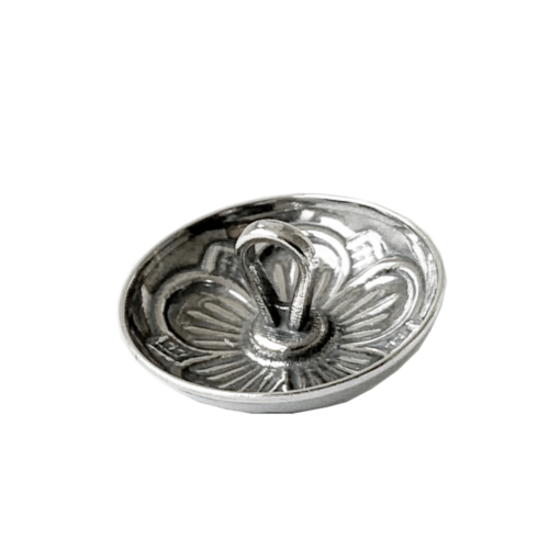 Alternative view of 5-leaf rose button 2 medium, oxidized
