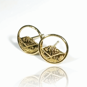 Gaustatopp no. 1 earrings in gold-plated silver